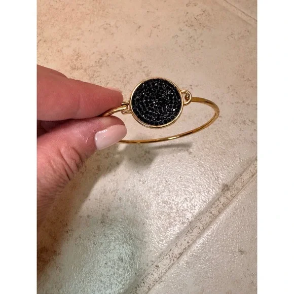 Kate Spade New York Black Pave Round Gold Tone Hinged Bangle Bracelet - Picture 2 of 4